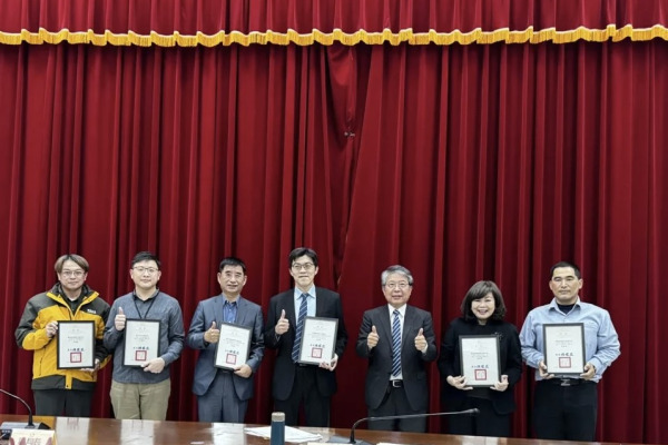 科技防制污染成效卓著 113年中市優良工地評鑑結果揭曉 環保局頒獎表揚